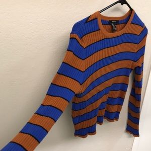 Forever 21 crop long sleeve shirt. Blue & Rust. L